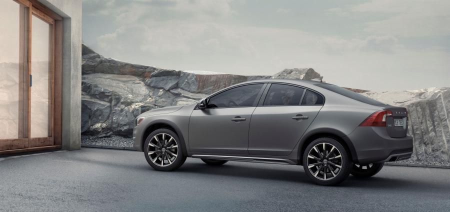  Volvo S60 Cross Country Concept 2015 года  (фото 7 из 8)